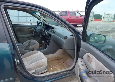 1998 Toyota Camry Le from USA, damaged, VIN 4T1BG22K4WU298953